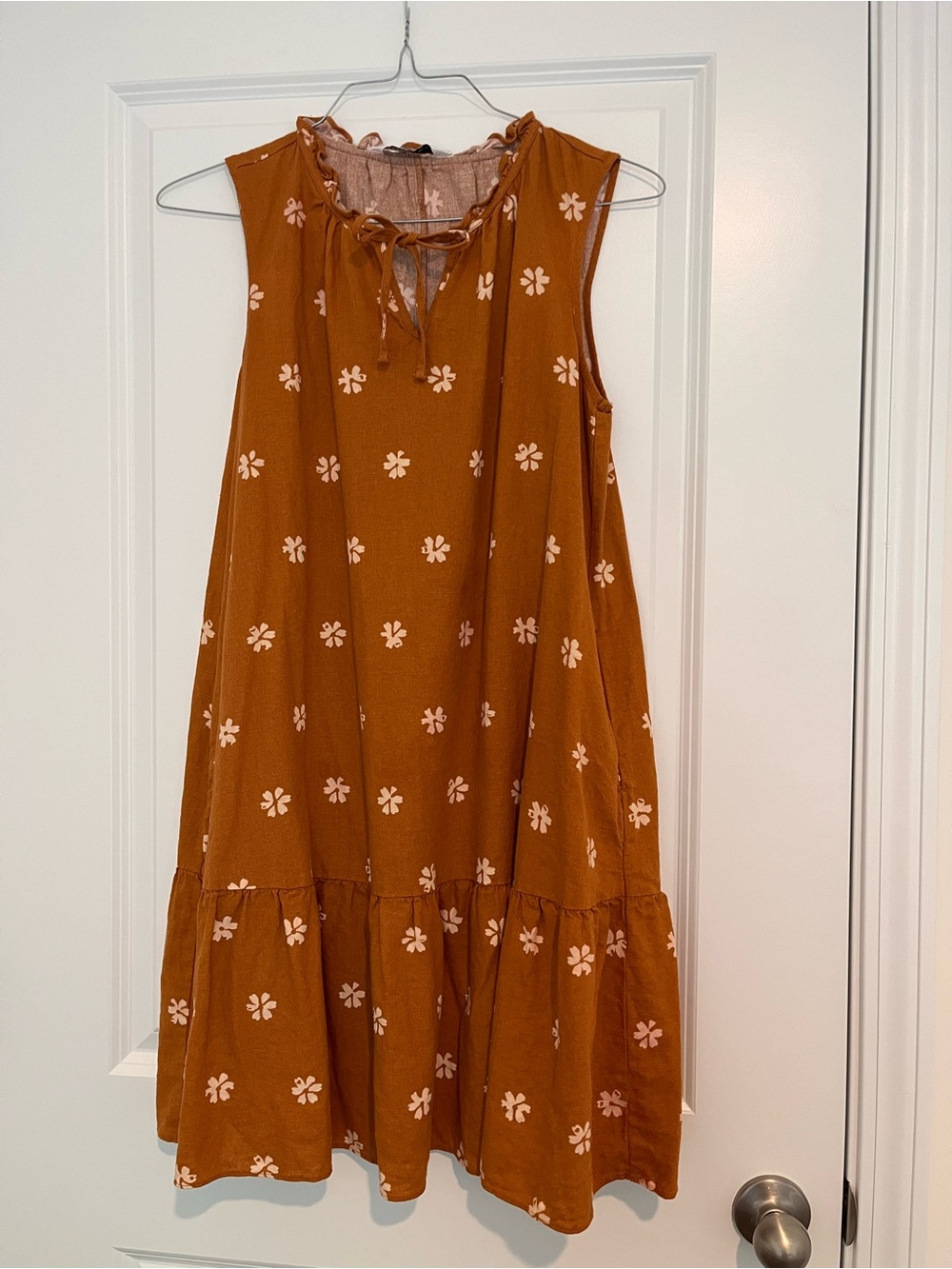 Women’s Rust Floral Sleeveless Tiered Dress
